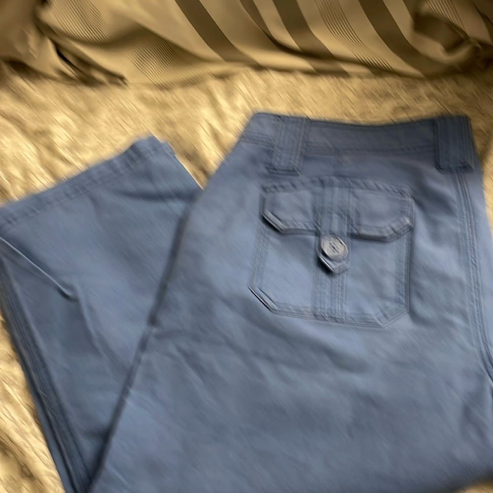 aeropostale  3/4 capris